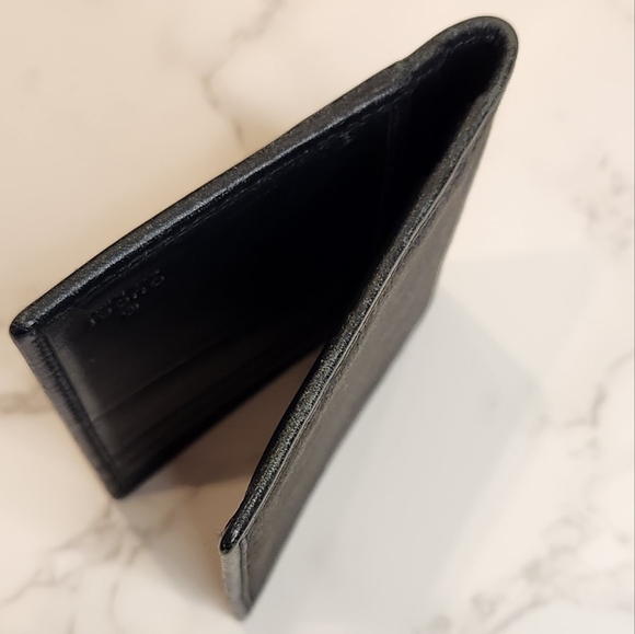 Auth Gucci GG Bifold Wallet - Picture 3 of 8